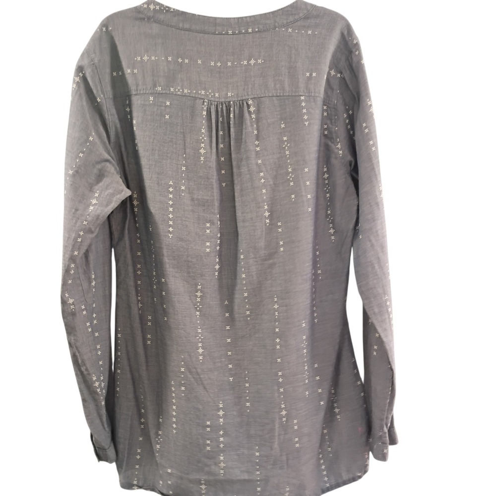 Eddie Bauer Blue Long Sleeve V -neck Button Cuff  Cotton Pullover Size Medium - Picture 3 of 7
